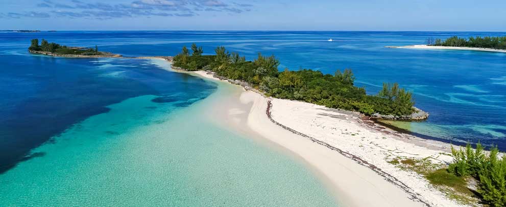 Plage paradisiaque risque voyage Bahamas
